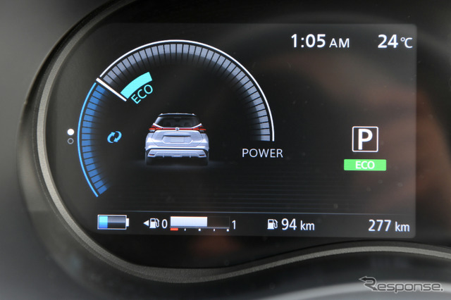 日産 キックス 改良新型で追加された4WDの「X FOUR」(写真はツートーンインテリアエディション)