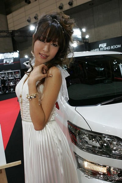 【東京オートサロン09】写真蔵…STYLEWAGON アルファード & ヴェルファイア