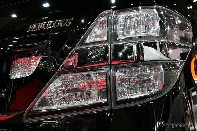 【東京オートサロン09】写真蔵…STYLEWAGON アルファード & ヴェルファイア