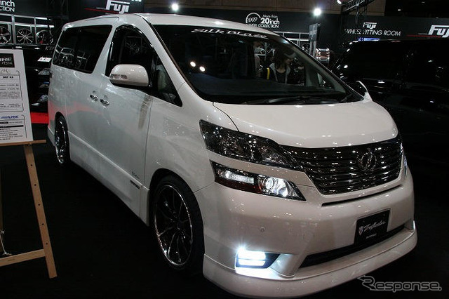 【東京オートサロン09】写真蔵…STYLEWAGON アルファード & ヴェルファイア