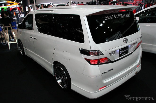【東京オートサロン09】写真蔵…STYLEWAGON アルファード & ヴェルファイア