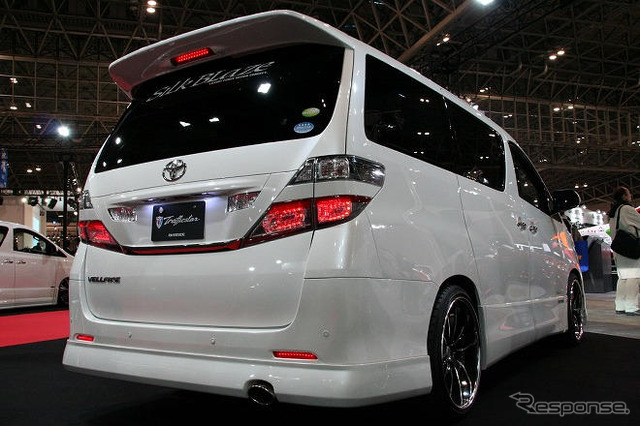 【東京オートサロン09】写真蔵…STYLEWAGON アルファード & ヴェルファイア