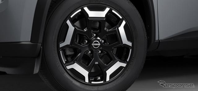 エクストレイル エクストリーマーX専用デザイン18インチアルミホイール