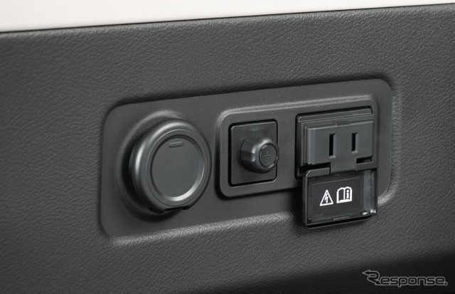 100V AC電源(1500W)