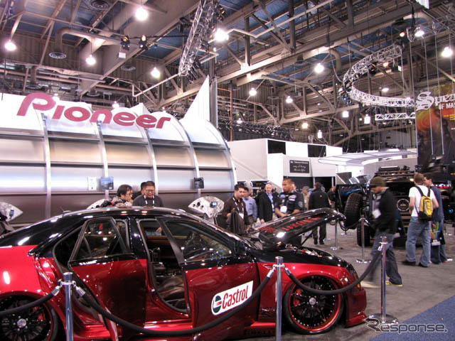 【CES 09】派手な展示のパイオニア