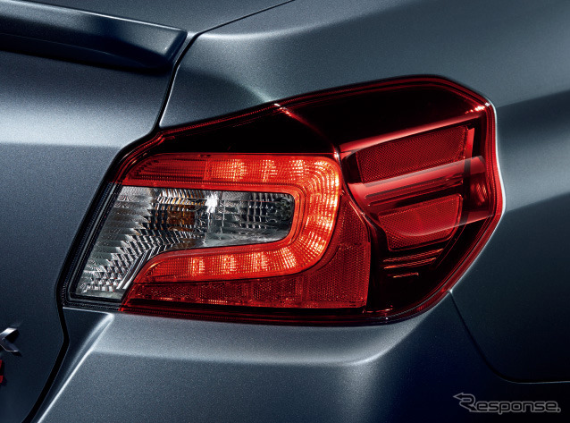 スバル WRX（2014年）のテールランプ