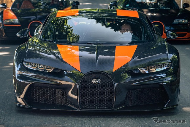 ブガッティ・シロン・スーパースポーツ 300+