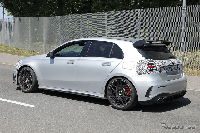 メルセデス AMG A45 改良新型プロトタイプ(スクープ写真)
