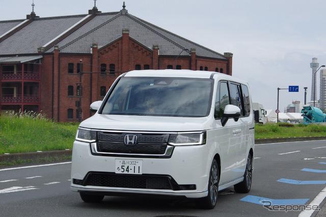 ホンダ ステップワゴン 新型(SPADA プレミアムライン)