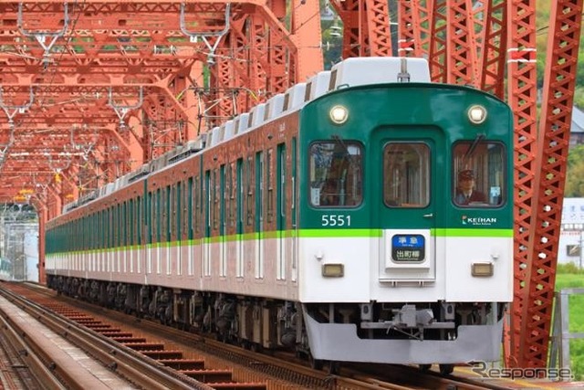 半車のみ保存展示が決まった5000系5551号。