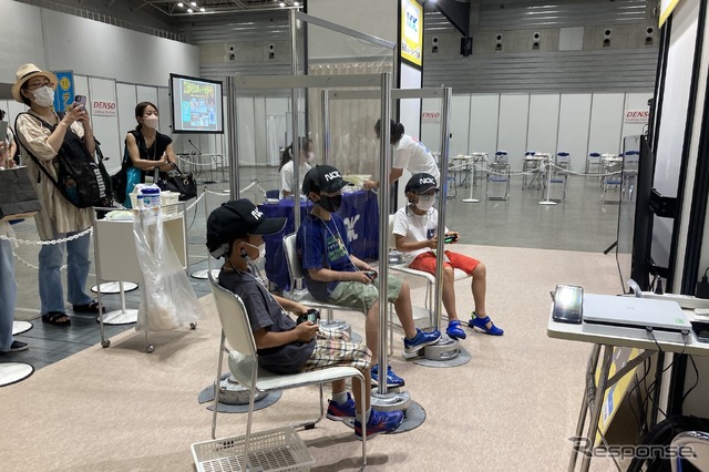 脳波測定で未来の車社会を体験(NOK/キッズエンジニア2022)
