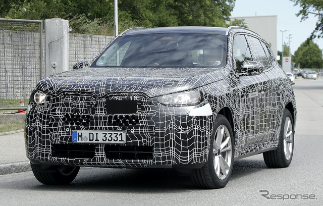 BMW X3 次期型に追加されるPHEV(スクープ写真)