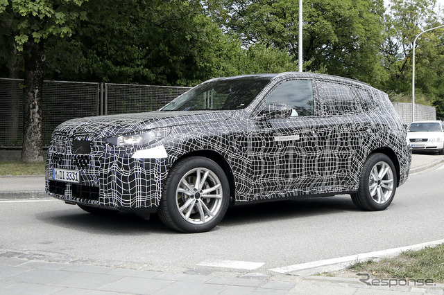 BMW X3 次期型に追加されるPHEV(スクープ写真)