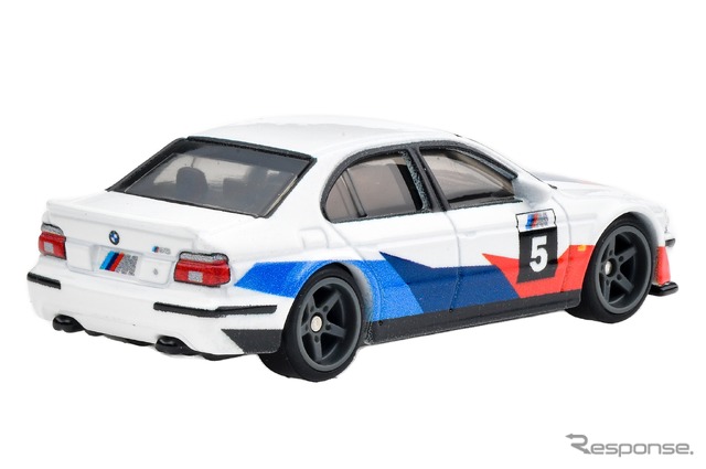 BMW M5 [E39] (8月20日発売予定)