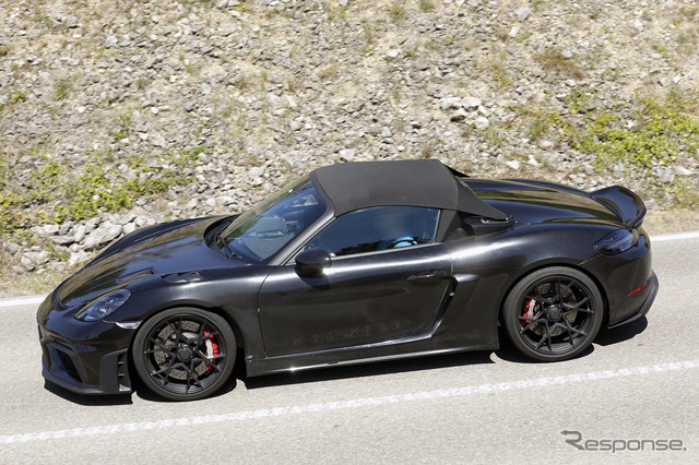 ポルシェ 718ボクスター スパイダー RSプロトタイプ(スクープ写真)