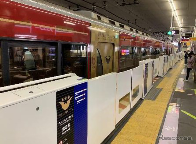 京橋駅に整備されているホームドア。