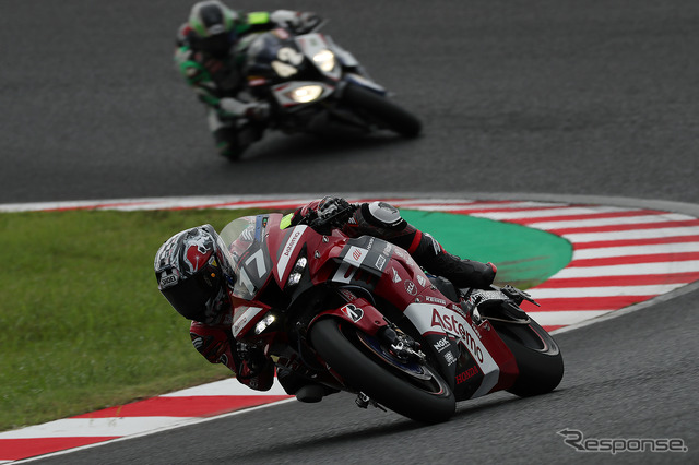 公式予選4番手の#17 Astemo Honda Dream SI Racing(作本輝介/渡辺一馬/羽田太河)