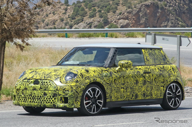 MINI JCW 改良新型プロトタイプ(スクープ写真)