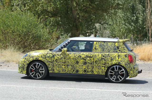 MINI JCW 改良新型プロトタイプ(スクープ写真)