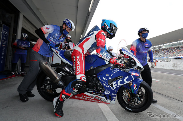 予選4番手の#5 F.C.C. TSR Honda France(J・フック/G・リア/M・ディメリオ)