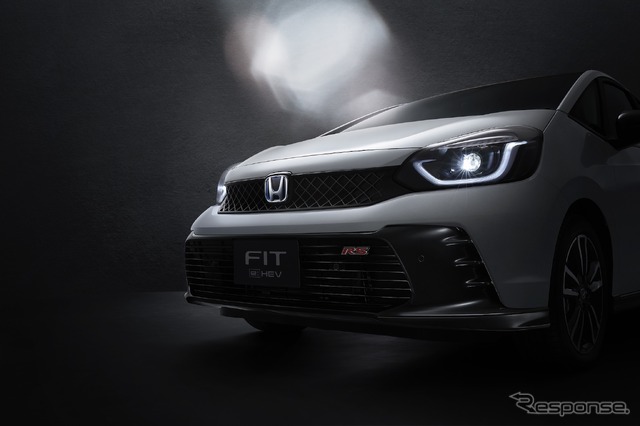 ホンダ・フィット e:HEV RS