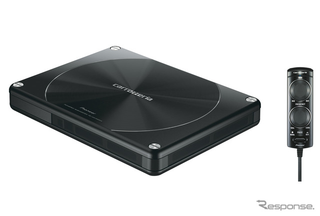 小型・薄型の「パワードサブウーファー」の一例(カロッツェリア・TS-WH1000A)。