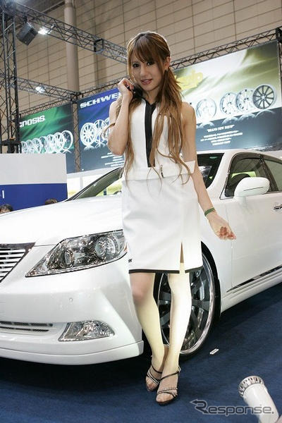 【東京オートサロン09】写真蔵…WORK / マセラティ グラントゥーリスモ &レクサスLS