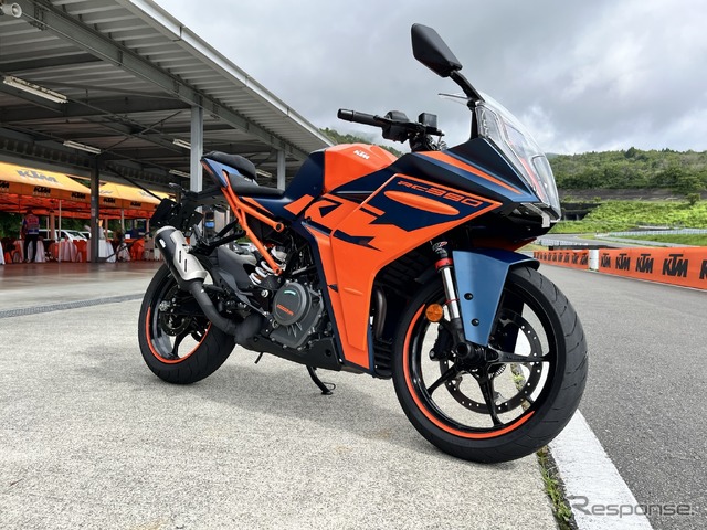 KTM RC390 WP APEX PRO