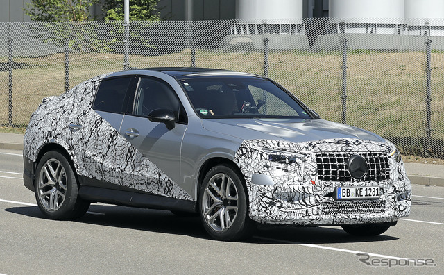 メルセデス AMG GLC 63 クーペ(スクープ写真)