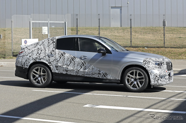メルセデス AMG GLC 63 クーペ(スクープ写真)