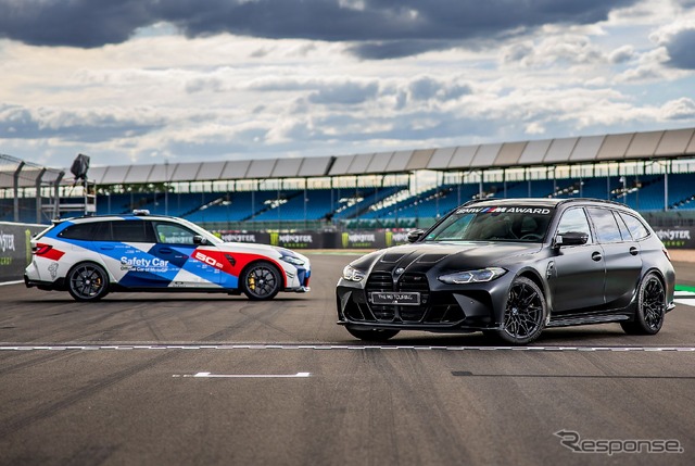 BMW M3 ツーリング・コンペティション(右)と同MotoGPセーフティカー