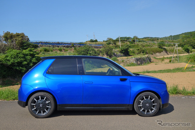 ホンダe アドバンス(Honda e Advance)。鹿児島・長島にて。