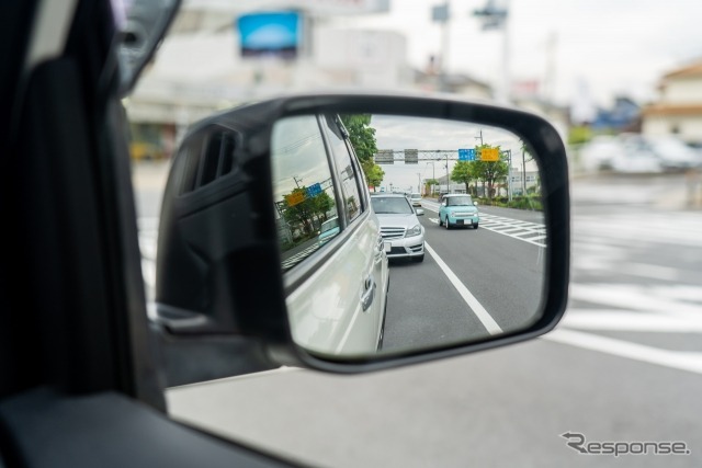 あおり運転(イメージ)