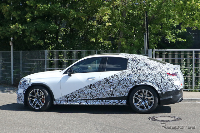 メルセデス AMG GLC 43/53 クーペプロトタイプ(スクープ写真)