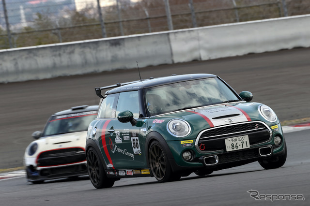 ダイワグループモータースポーツからMINI CHALLENGE JAPANに参戦(写真は富士でのテスト)