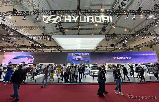 GIIAS 2022でのヒョンデブース。540平方メートルの巨大スクリーンが度肝を抜いた