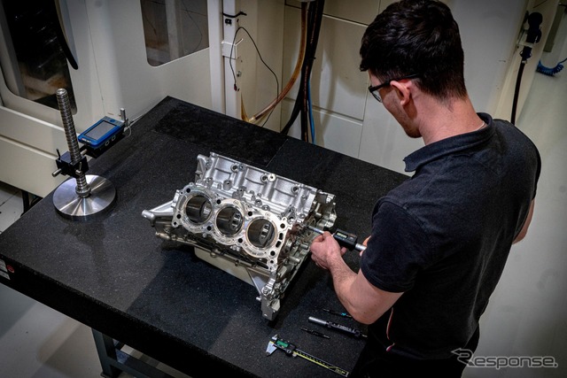 英国の専用工場で生産を開始したメルセデスAMG ワン