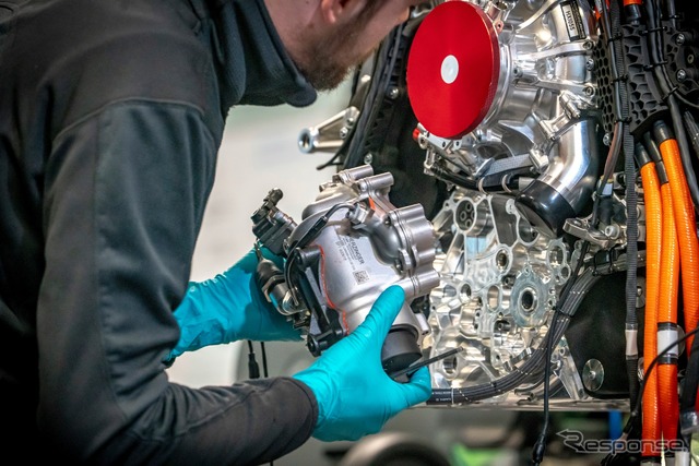 英国の専用工場で生産を開始したメルセデスAMG ワン