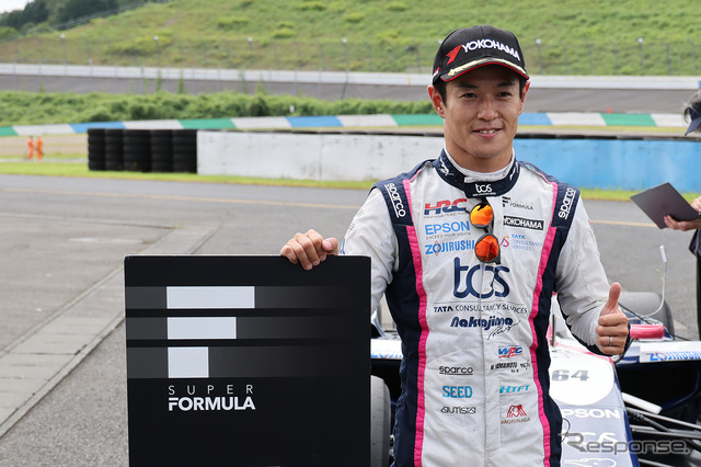 優勝した#64 山本尚貴(TCS NAKAJIMA RACING)