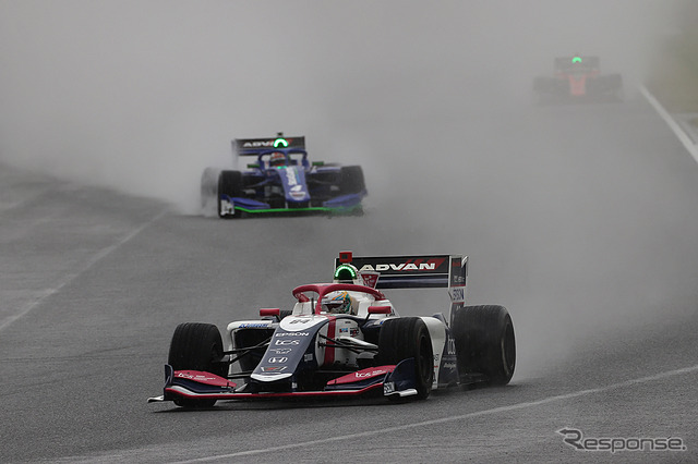 優勝した#64 山本尚貴(TCS NAKAJIMA RACING)