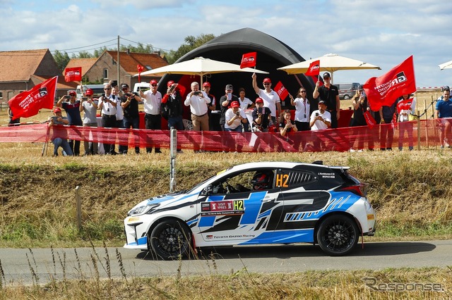 世界ラリー選手権(WRC)第9戦(ベルギー)でデモ走行した水素エンジン車「GRヤリス」
