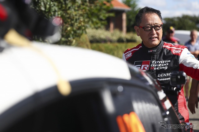 世界ラリー選手権(WRC)第9戦(ベルギー)で水素エンジン車「GRヤリス」でデモ走行したモリゾウ