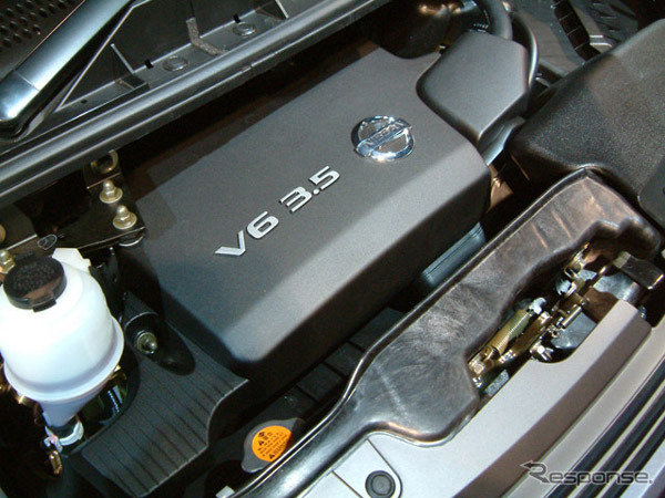 【新型日産『エルグランド』発表】……………………。静か