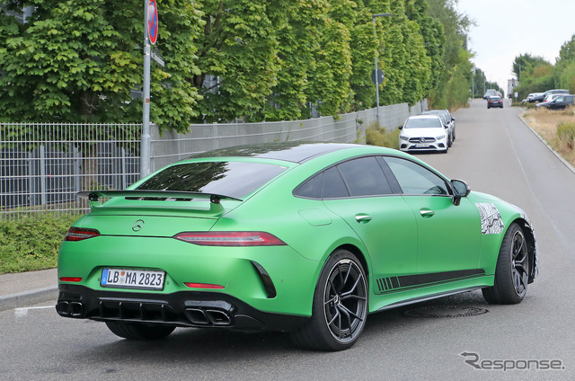 メルセデスAMG GT 4ドアクーペ 改良新型プロトタイプ(スクープ写真)