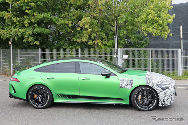 メルセデスAMG GT 4ドアクーペ 改良新型プロトタイプ(スクープ写真)