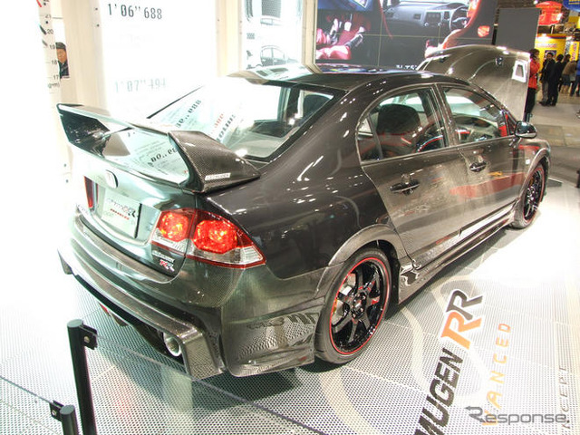 【東京オートサロン09】高剛性・超軽量の CIVIC MUGEN RR アドバンスド
