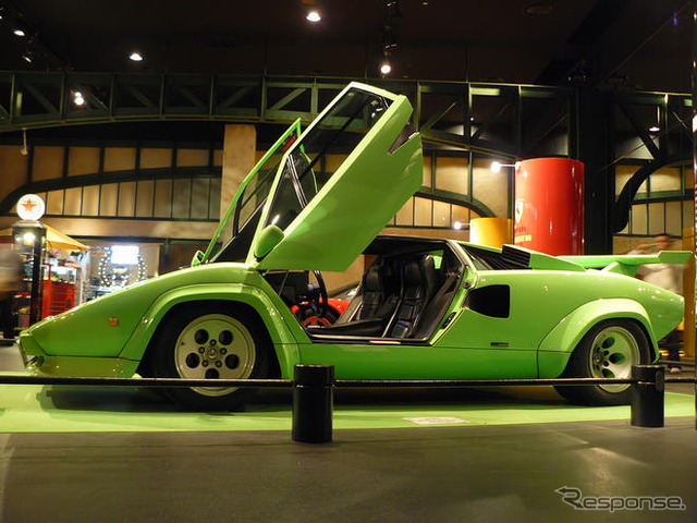 ［写真蔵］スーパーカーブーム憧れのイタ車を展示中