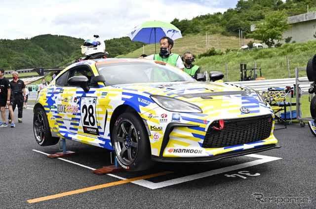 スーパー耐久第4戦大分オートポリス5時間レースの様子