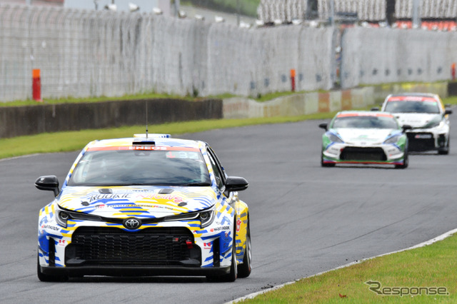スーパー耐久第4戦大分オートポリス5時間レースの様子