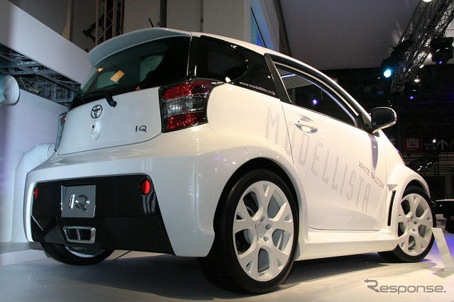 【東京オートサロン09】写真蔵…トヨタ モデリスタ iQ